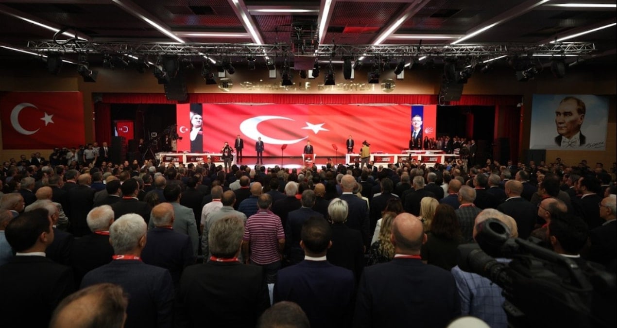 chp kurultayina akpli isim bile isyan etti kale artik iceriden fethedilemiyor ZG1cg6IQ