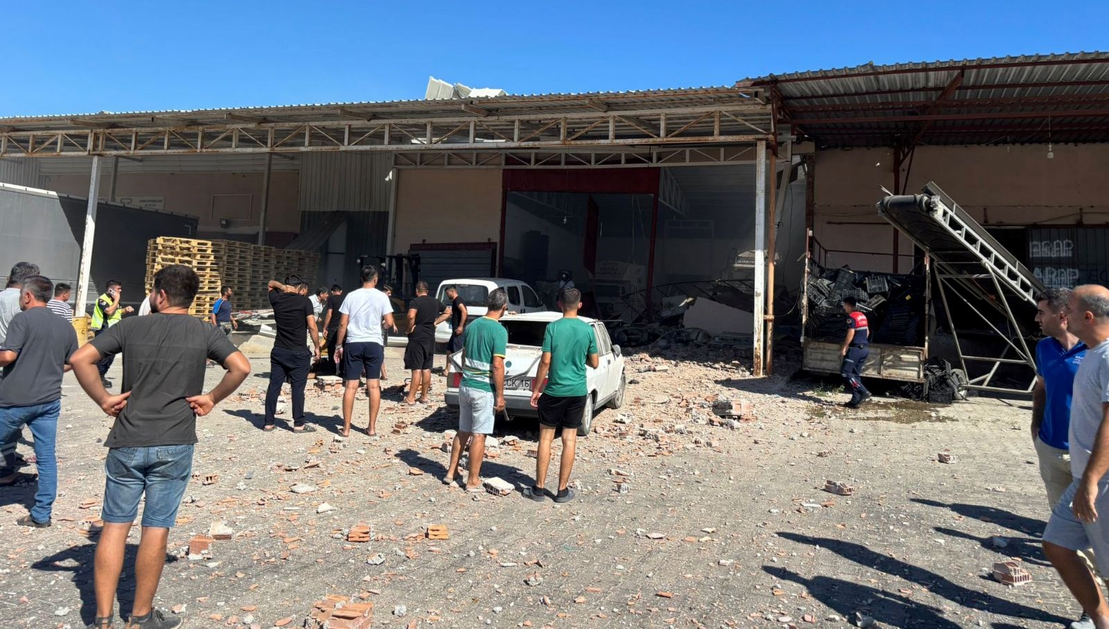 demre toptanci halindeki patlama isletme sahibi tutuklandi VraYD9DA