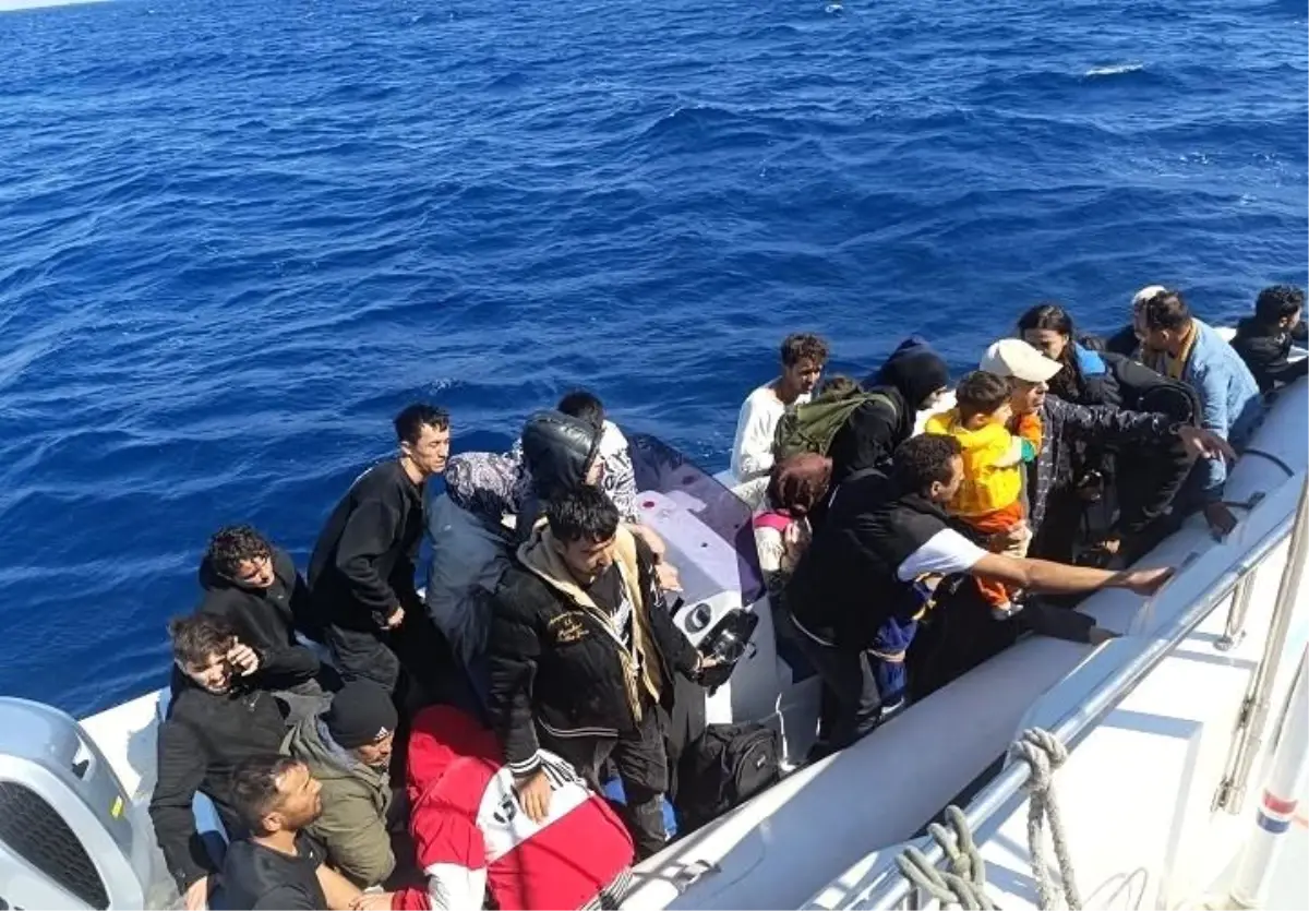 didimde 26 duzensiz gocmen kurtarildi 1WmnBKgA