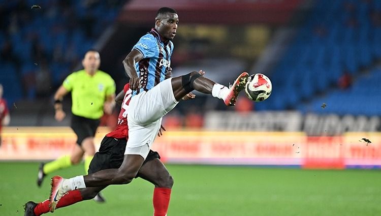 super ligde 7 hafta trabzonspor karagumruk karsisinda 3 puan pesinde TAnp9AD7