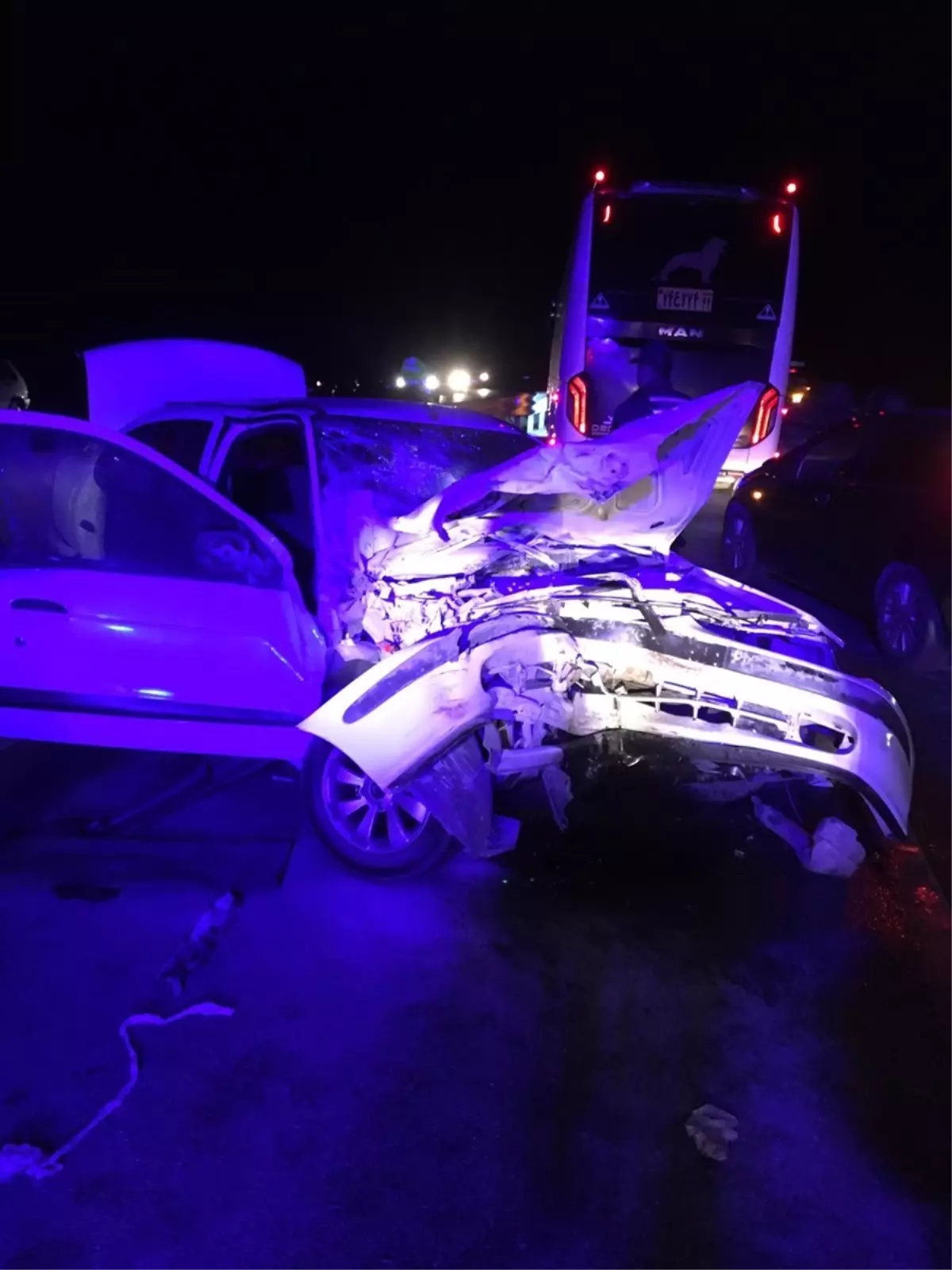 tosyada otomobil traktor carpismasi 1 olu 5 yarali TTJFC5ZL