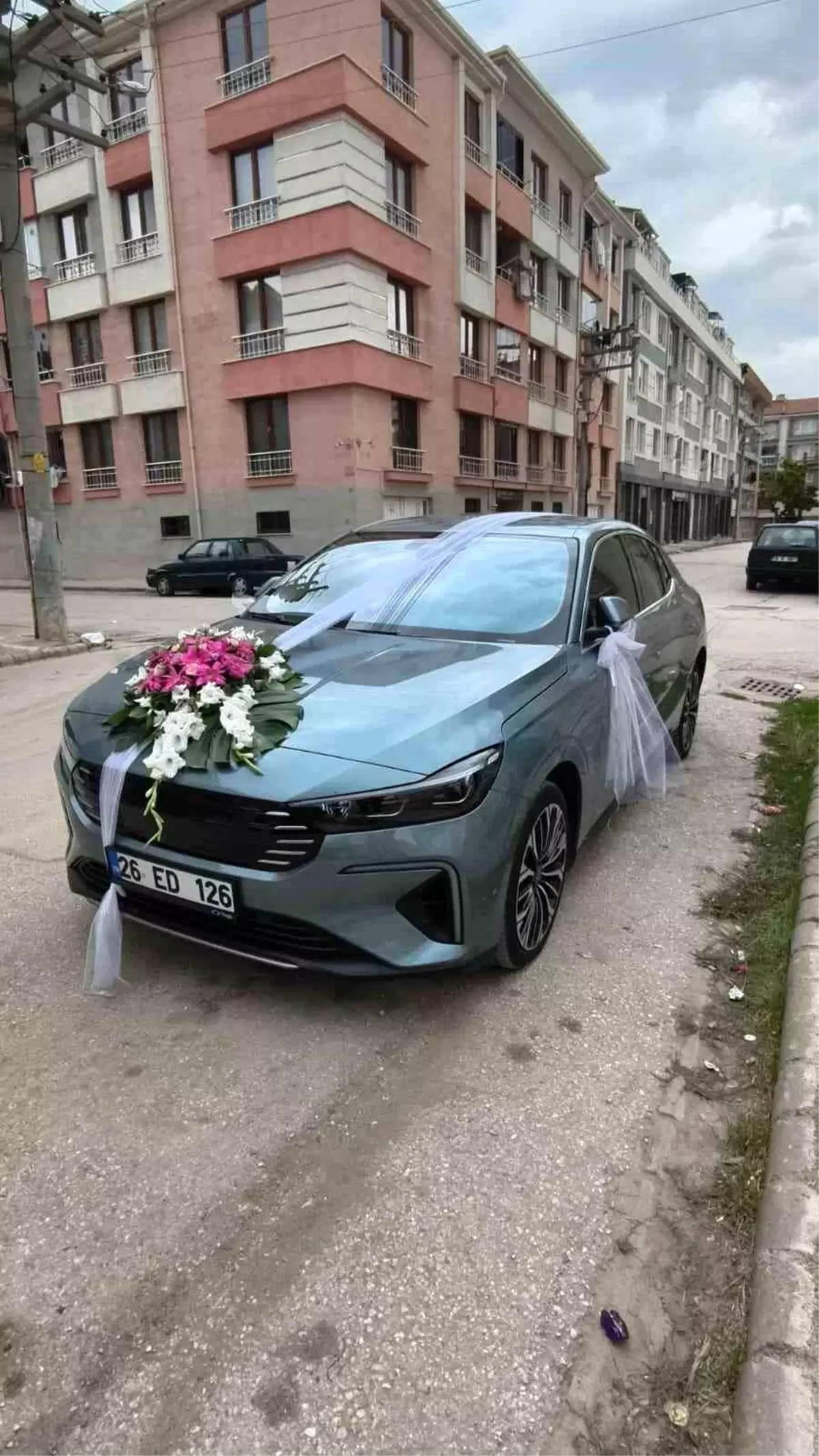 eskisehirde dugun arabasi olarak togg t10f tercih edildi 8IwVOGth.jpg