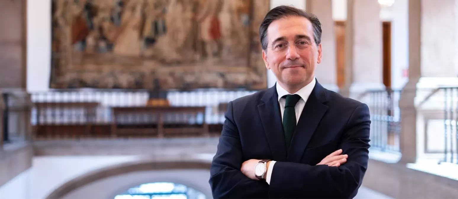 ispanyol aktivistlerin ayrilisi syx1AO6Q