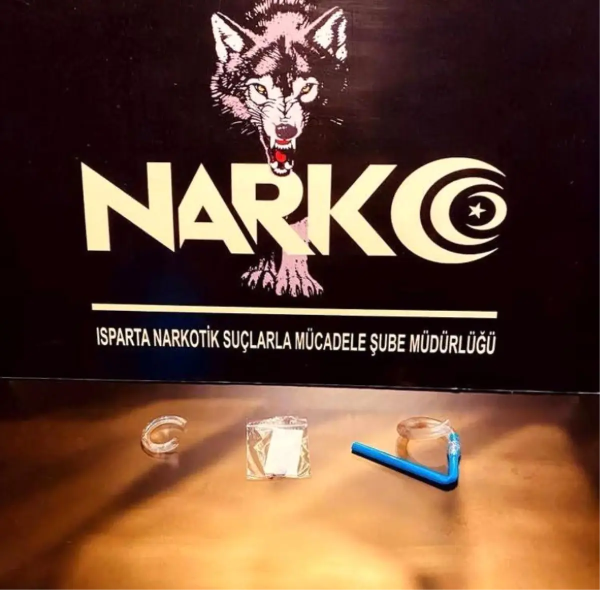 ispartada uyusturucu operasyonu 3 supheli gozaltinda 4Q7fpEVD.jpg