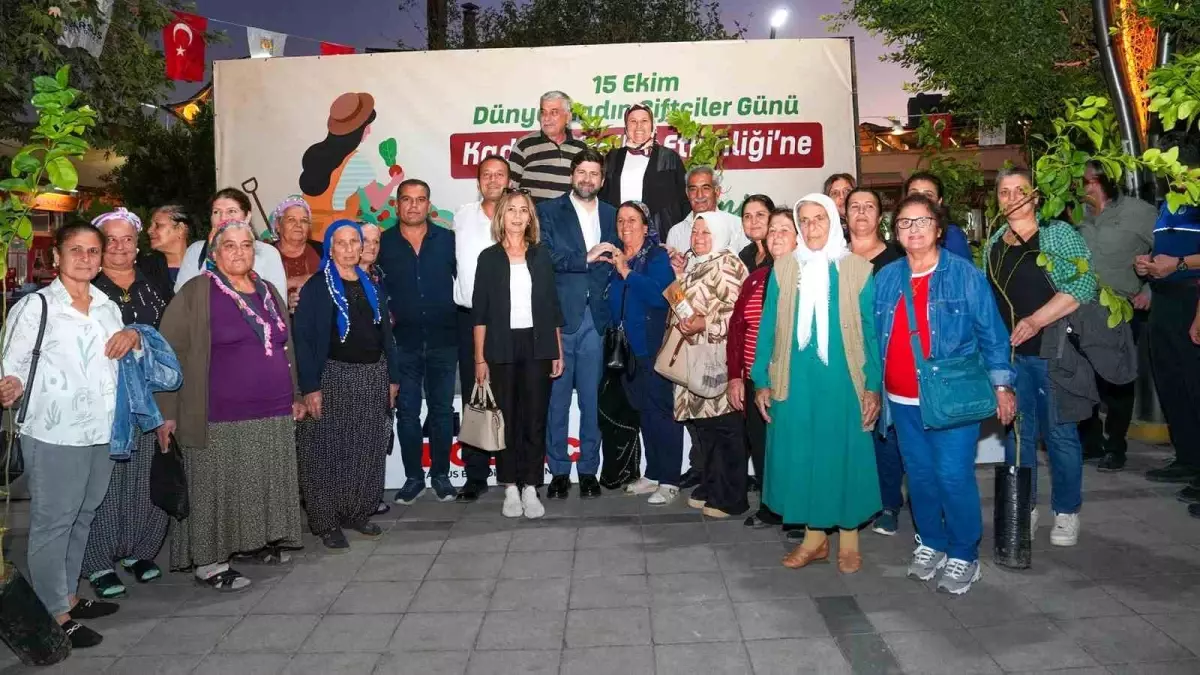 tarsusta kadin ureticilere enter limon fidani dagitildi IZfaBK1D.jpg