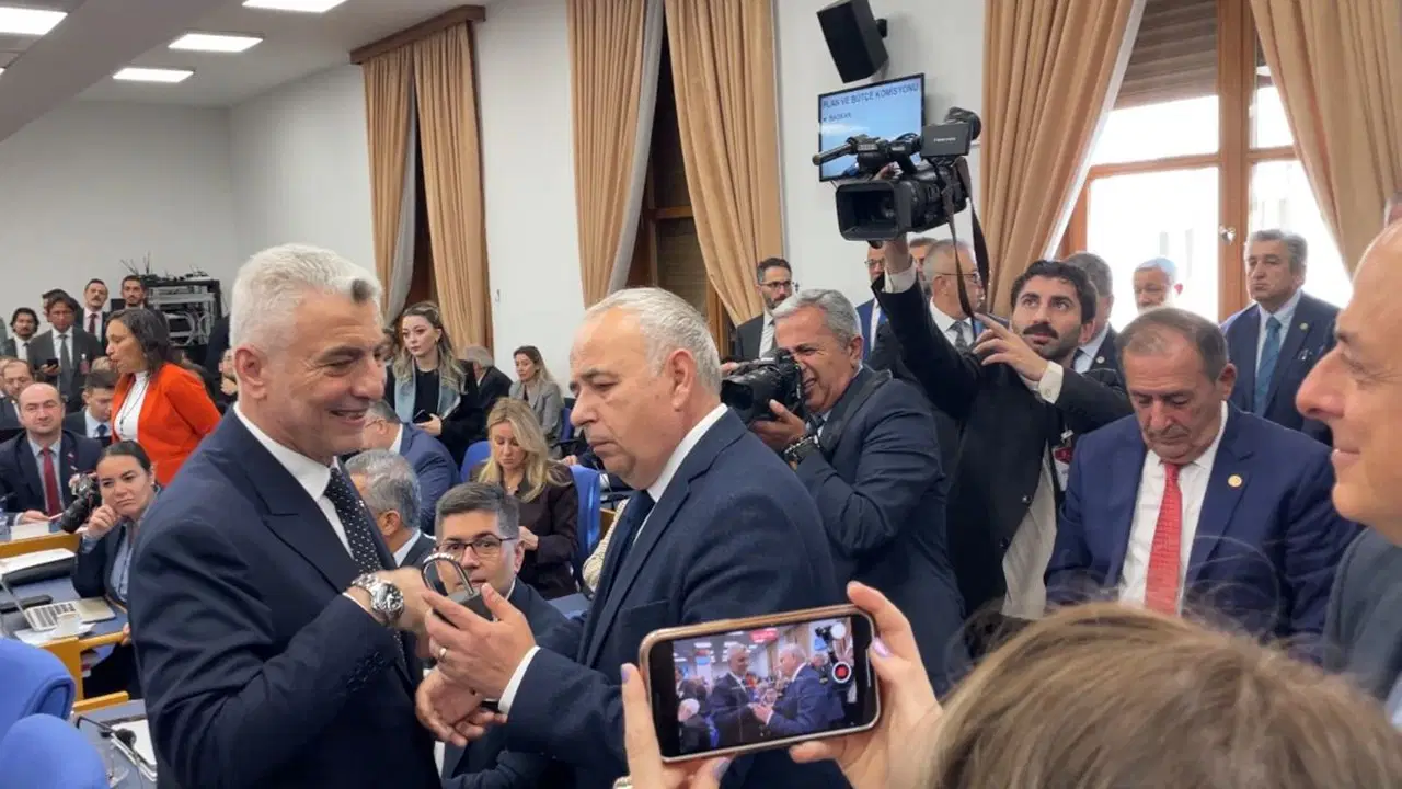 chpli vekillerden bakan bolata kepenk kapatma ve uyusturucuyla mucadele tepkisi Vc9kZiWl.jpg