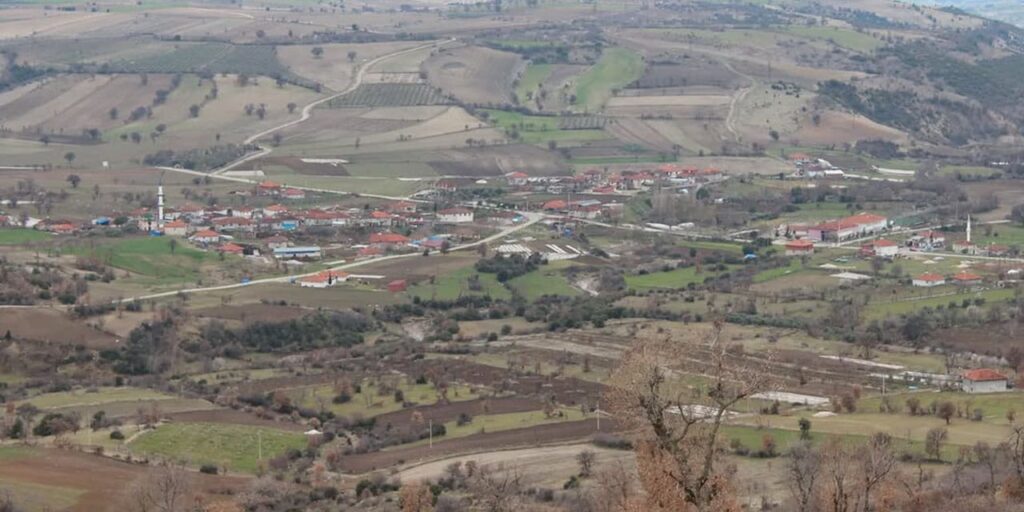 Selendi’de Muhtar Av Tüfeğiyle Öldürülmüş Olarak Bulundu
