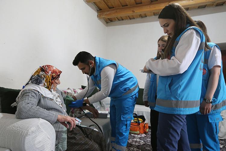 ‘Evde Sağlık’ hizmetlerinde yeni dönem resmen başladı! Sağlık Bakanı Memişoğlu duyurdu