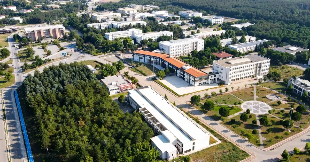 Buu turkiyenin en iyi 18 universitesi arasinda yer aldi 41ztJaz6