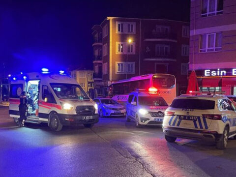Eskisehirde polisten kacan motosikletli kaza yapti 9VgvpvA5